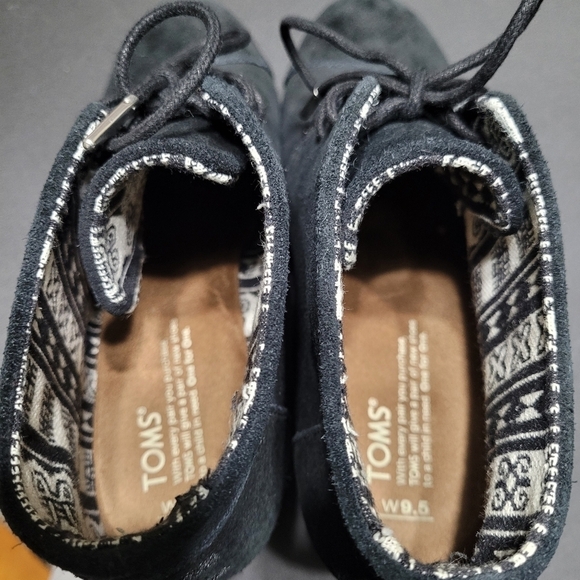 Toms Black Suede Desert Wedge Lace Up Bootie Size 9.5 - Picture 4 of 6